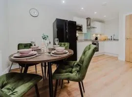 The Auld School 2-Bed Coastal Flat, Gardenstown
