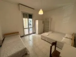 Principe Station Cozy Rooms Near Center shared bathroom