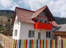 Casa Curcubeu