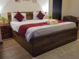 Isaki Suites by Ivory Stays