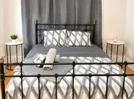 Modern Downtown Studio - Walk to Toyota Center