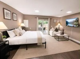 Private suite Near Dulles-Full Kitchen & Patio