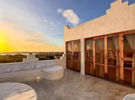 Kilele House