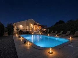 Corse - Villa MonteCristo - Piscine privée chauffée - 11 pers - Plage à pied - Climatisation - Fibre Wi-Fi - Borne VE