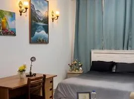 Fabulous Room - MBZ City