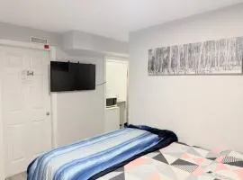 Modern Ensuite Studio Own Entrance Self Check-in