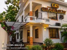 GRANDSTAY Kannur