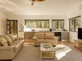 Oakey Creek Retreat