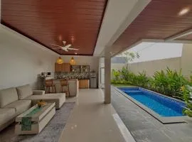 Coastal Escape 2BR Brand New Villa in Seseh