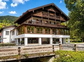 Hotel garni Königslinde - Wandern, Radeln, Skifahren & Genießen