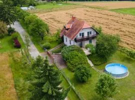 D&J house