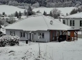 Ferienhaus am Berg