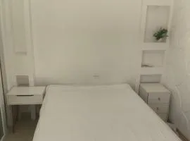 Suite aconchegante a Duas quadras da Praia