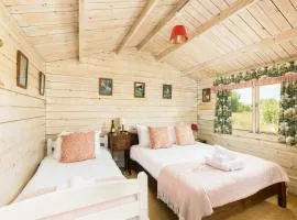 Beautiful Glamping Cabin with Stunning Views - Pass the Keys