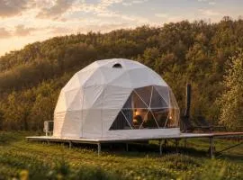 Geo Dome with Private Bathroom, E-Scooters & Mountain Views