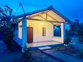 Kora Beach House & Restaurant Cafe