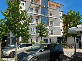 Hotel Aleksi Velipojë, хотел в Велипоя