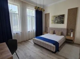 ORI ROYAL Apart malul Muresului