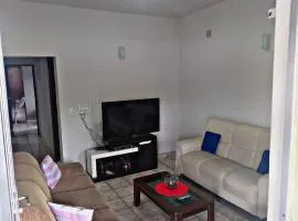 Casa Grande, garagem para até 6 carros
