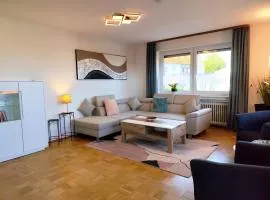 Großzügige Ferienwohnung mit Balkon und Außenbereich im Gästehaus-Ehingen am Ries