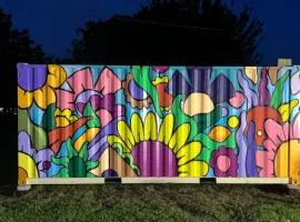 Stylish Container Stay Near Dallas - Hidden Trail