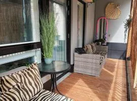 Modern Home Away for 5