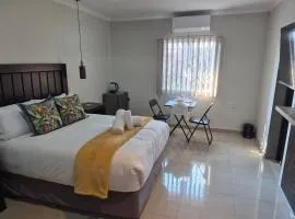 Nombelas Cottage