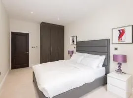 Modern Large Room Near Lakeside Shopping