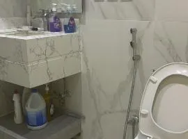 شقه خمس غرف واسعه الموقع الواديين أبها موقع ممتاز