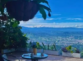 Casa Alta Colombia, ecolodge con vistas, Pereira