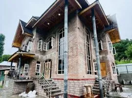 Rrr bz Homestay