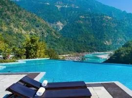 Luxurious 2BHK River View & Pool Aloha on the Ganges