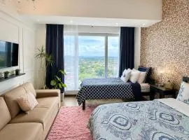 1-BR Suite with 2 Beds & Mountain Views in Aeon Towers beside Abreeza Mall 100MBPS WIFI