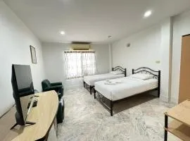 โรงแรมลักเซอรี่ Luxury Hotel