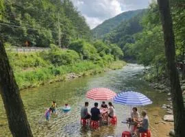 Hongcheon Oullim Glamping Pension
