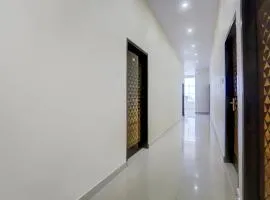 Super OYO Collection O Kalyanpur Metro Station