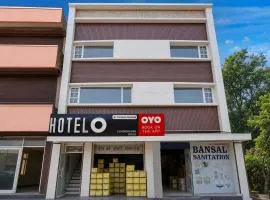 Hotel O by OYO Chandigarh Road Formerly Royal Woods
