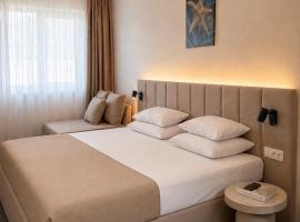 Hotel Fineso, hotel en Budva