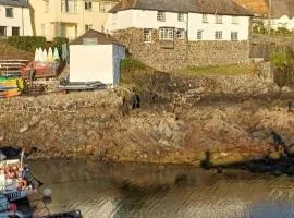 Harbour Views, Coverack