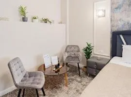 COZY Aparthotel - Modern Double Rooms
