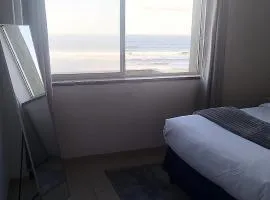 408 Afsaal Beachfront - Self catering Holiday Apartment, Amanzimtoti