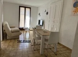 Appartement T2, 4 couchages avec balcon, tout proche de la cure thermale, centre-ville