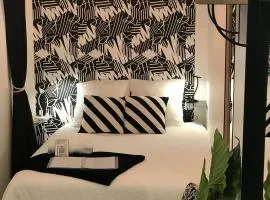La Joueuse, Et pop Et Chic !