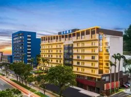 Atour Hotel Zhuhai Lover's Road Love Post Office