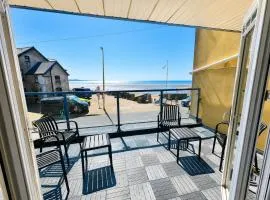 Dog friendly sea front apartment with balcony