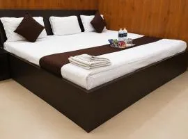 Shri Sai Guest House - Opp Azadpur Main Mandi I Couple Friendly I Metro Access