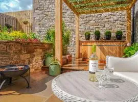 Westhills Courtyard - The Loft