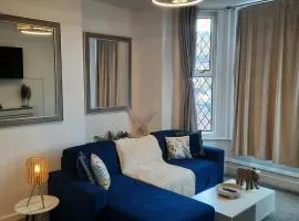 Home in Woodhouse, Leeds,Free 4 Car Parking,Free WiFi
