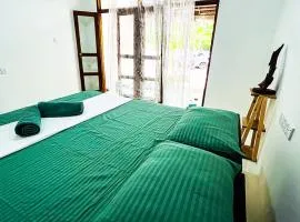 Footmark Surf Stay