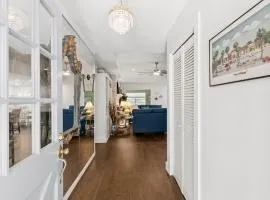 Pet Friendly Retreat - 3BR with Sunroom, Spacious Kitchen & Close to Beach